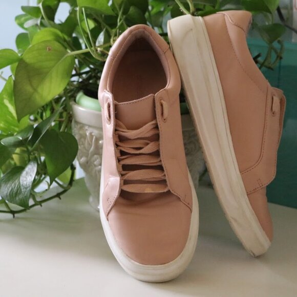 Just Fab JILL Faux Leather Chunky Sneaker - Blush Nude, Size 7.5 - Picture 4 of 16